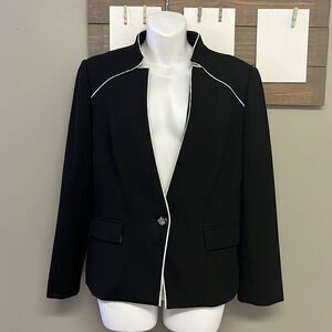 White Black Black One Button Lined Blazer with White Edged Detailing- Size 10